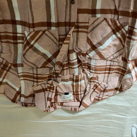 Universal Thread - Picture 3 of 5